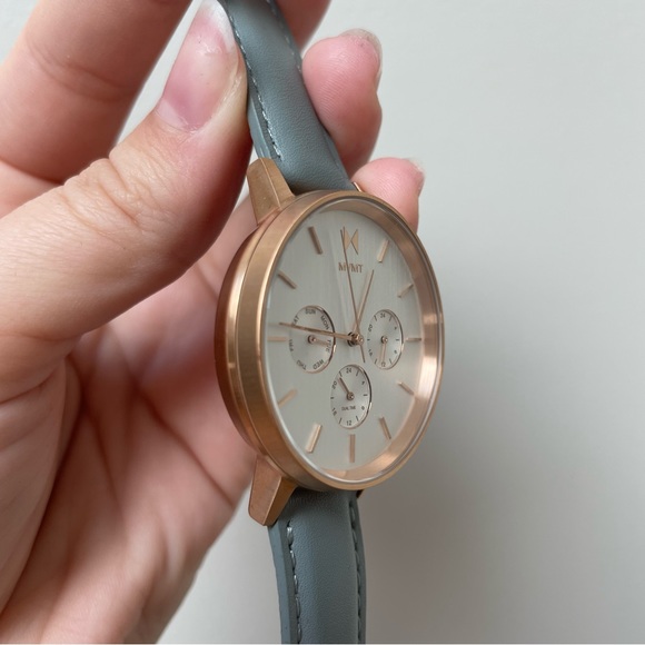 MVMT Women’s Watch - Picture 6 of 6